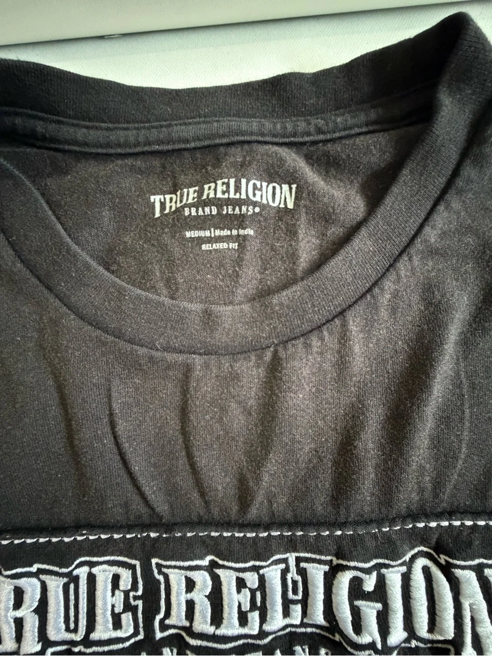 True Religion Mens Black Graphic Logo Relaxed Fit Crew Neck TShirt Size M